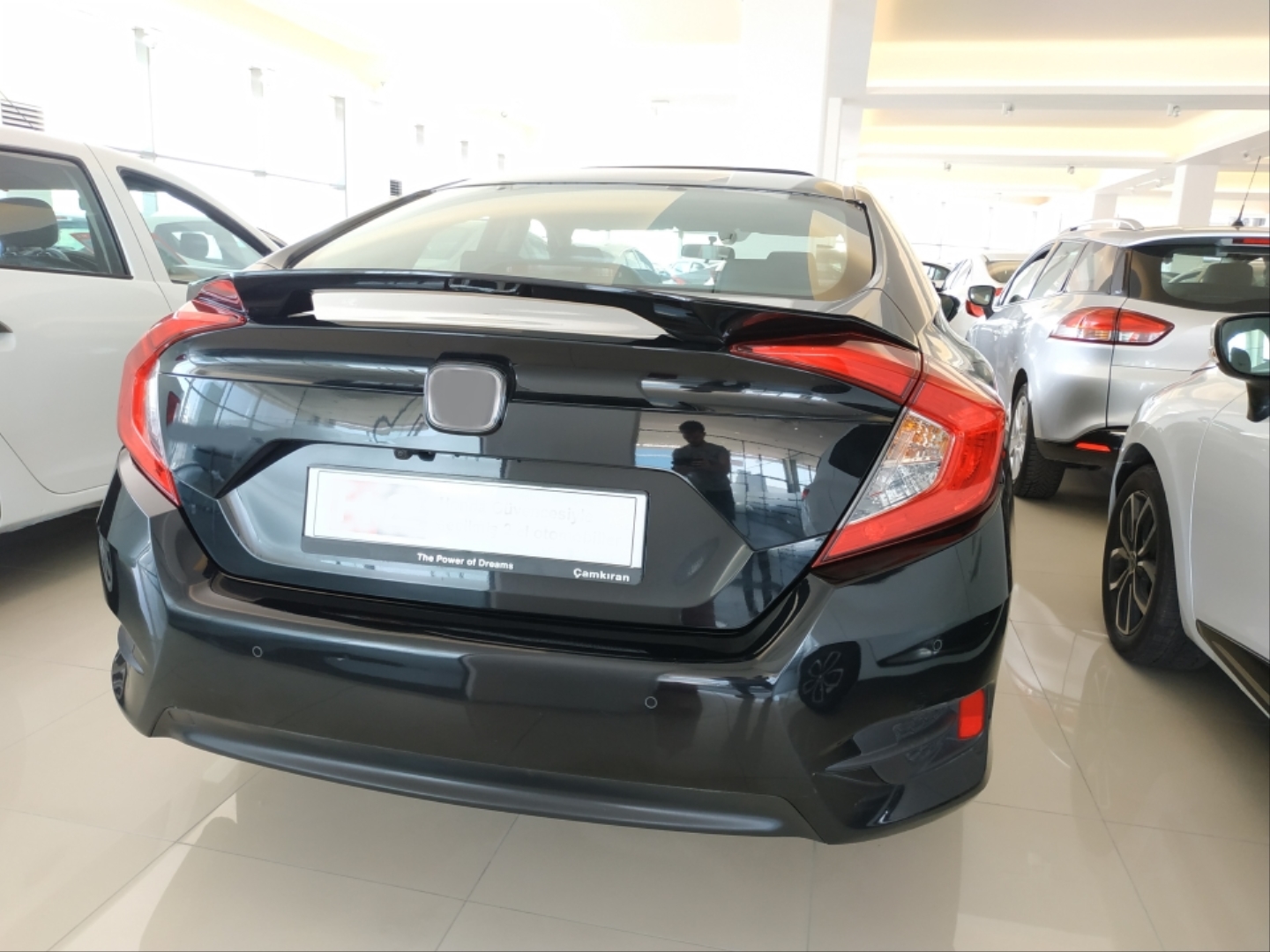 Civic FC5 için uyumlu V Style Spoiler - Piano Black 2