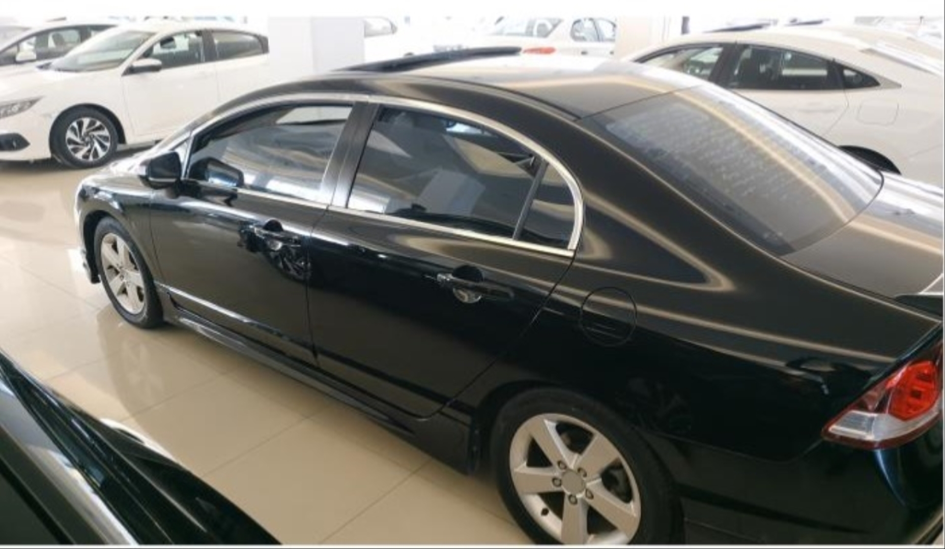 Honda Civic FD6 (2006-2012) İçin Uyumlu Cam Çıtası Nikelajı Tam Tur 4