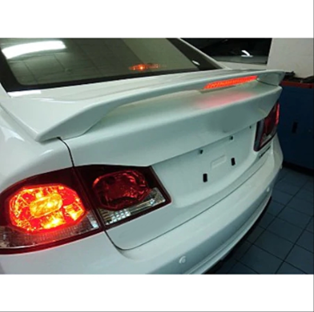 Honda Civic FD6 2006-2012 İçin Uyumlu Işıklı Spoiler (Boyasız) 3