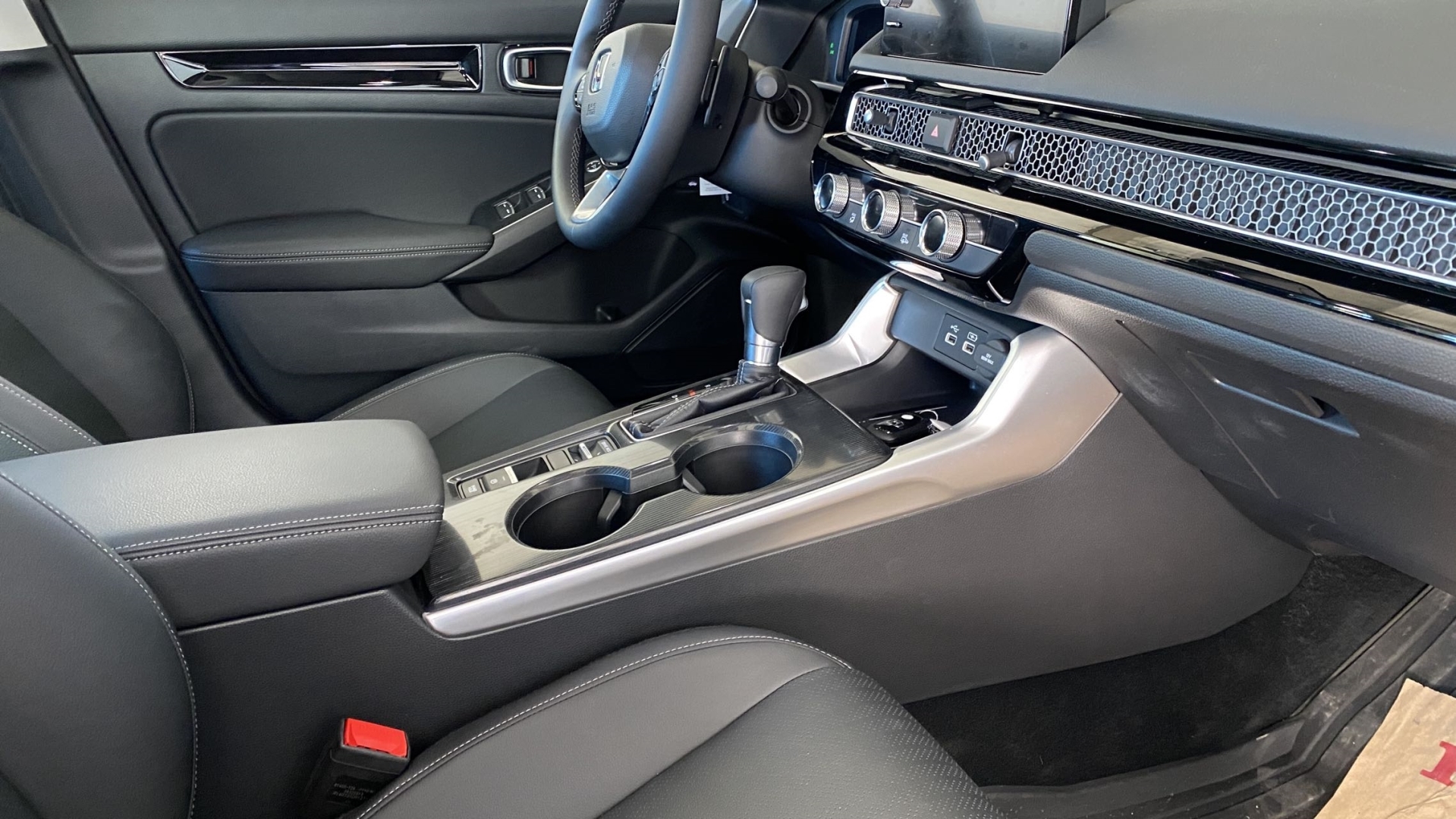 Civic FE1 2022 İçin Uyumlu Vites Kenar Kaplama 2 Parça - Silver 3