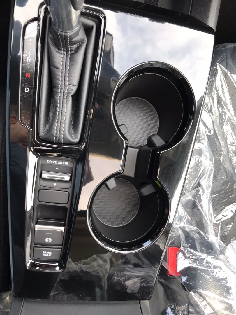 Civic FE1 2022 için Uyumlu Vites Konsol Kaplama - Piano Black 4