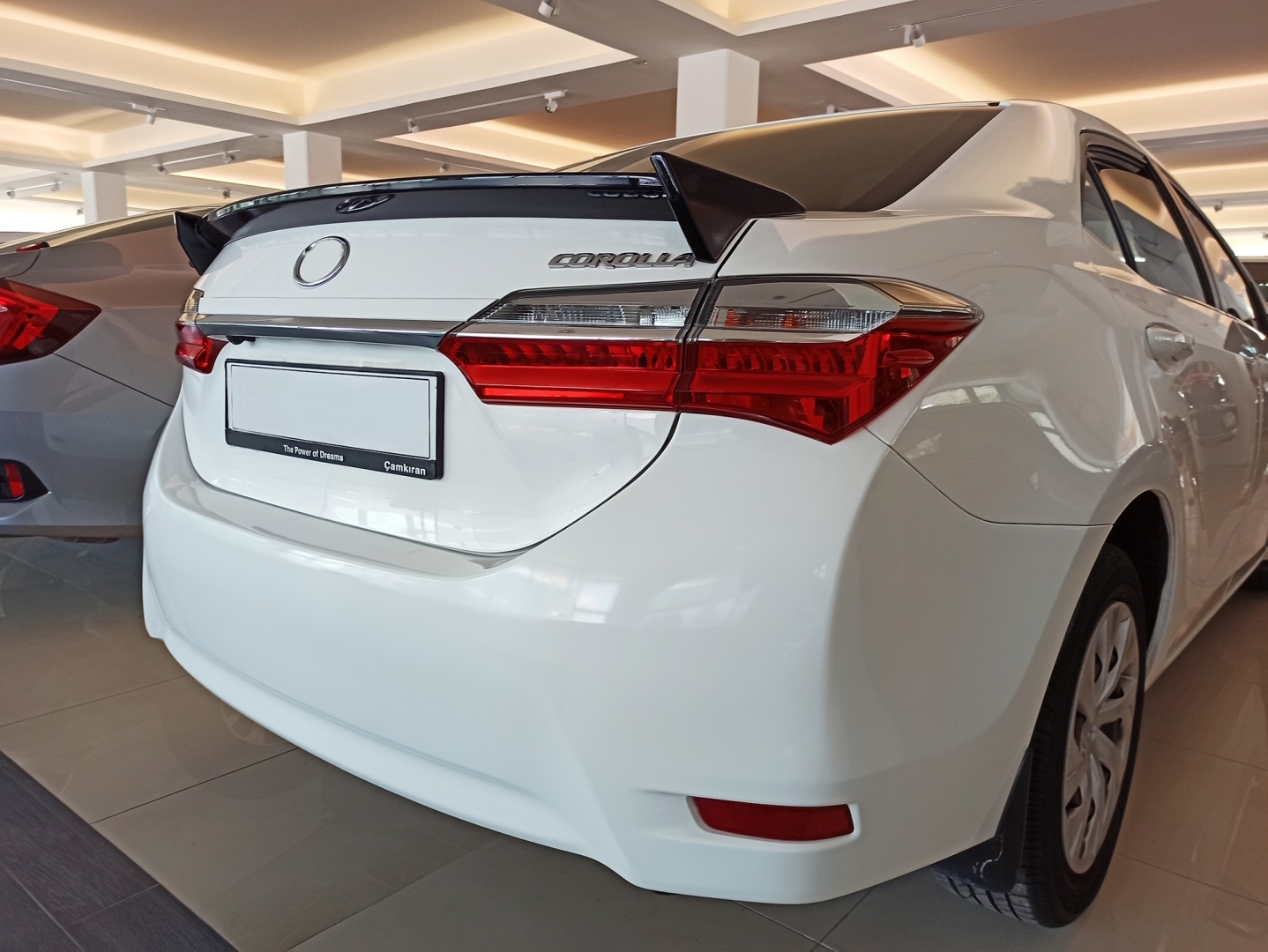 Toyota Corolla 2014-2018 Uyumlu Spoiler - TRD Geniş Kenar (Piano Black) 3