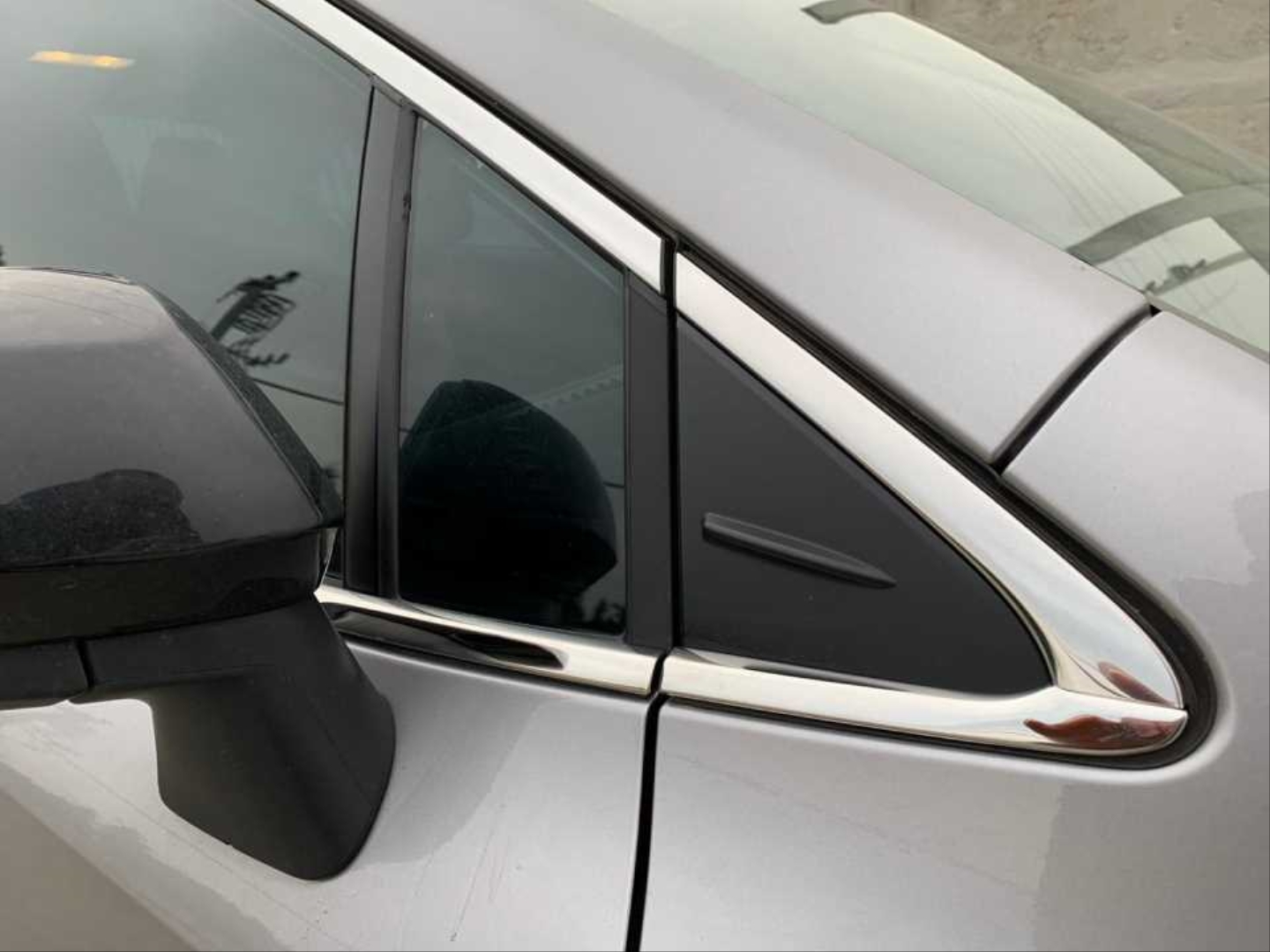 Toyota Corolla 2019+ İçin Uyumlu Cam Nikelajı 5
