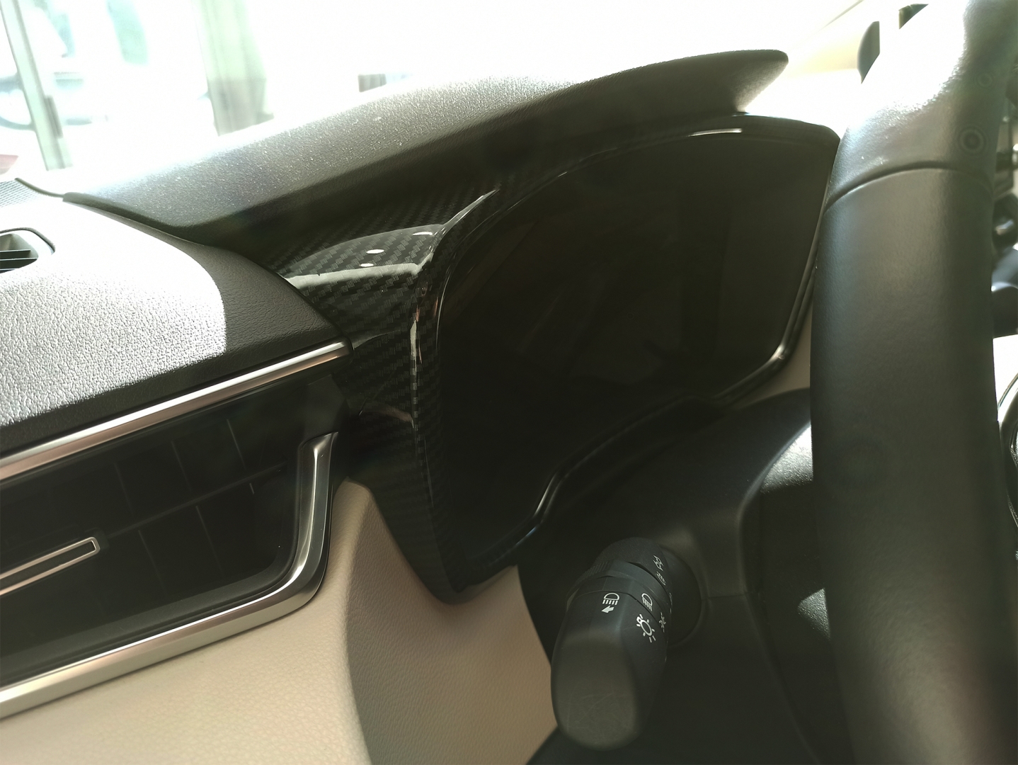 Toyota Corolla 2019+ Uyumlu Karbon Gösterge Kaplama 5