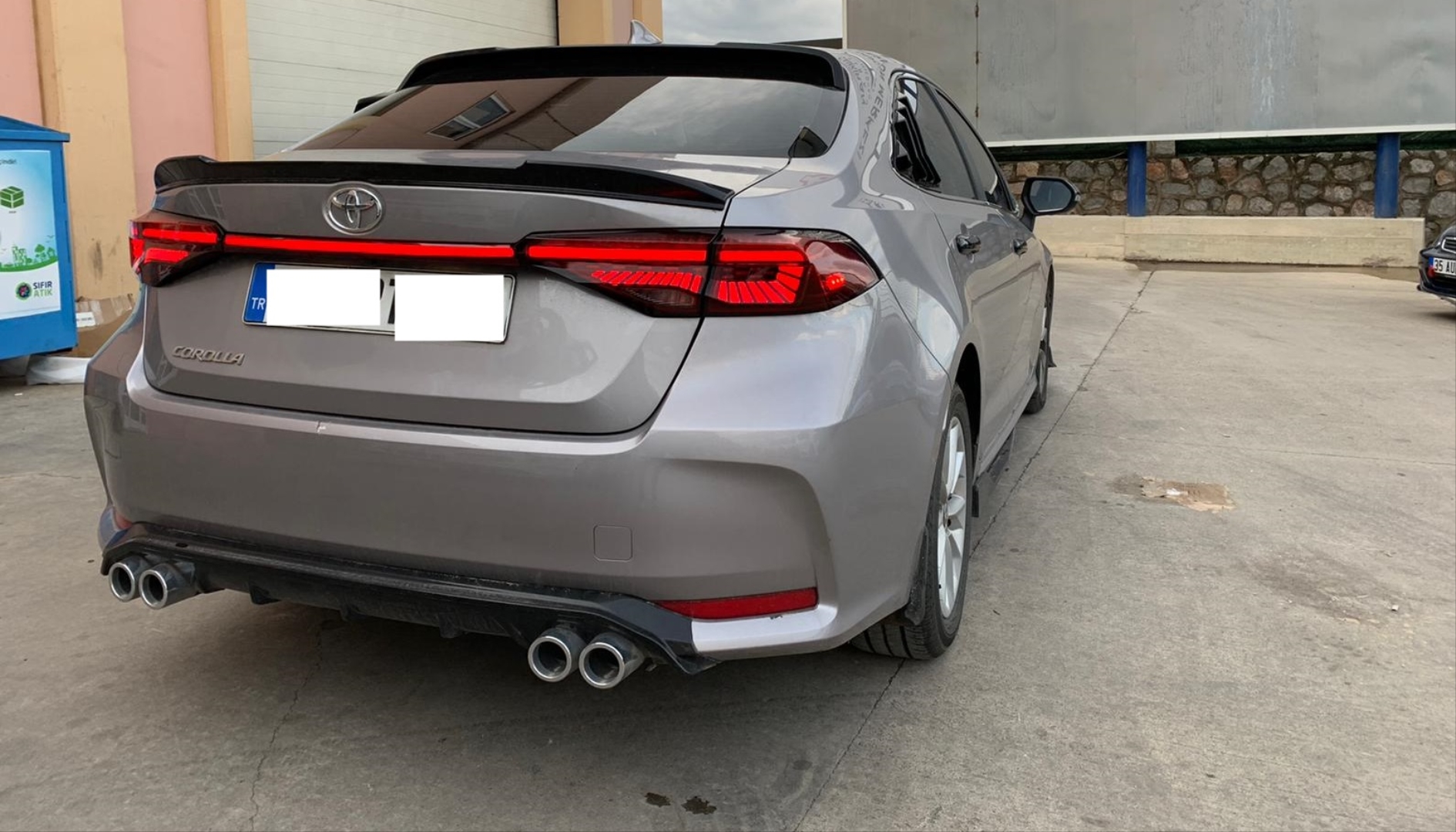 Toyota Corolla 2019+ Uyumlu LED Stop Spoiler Kırmızı 2