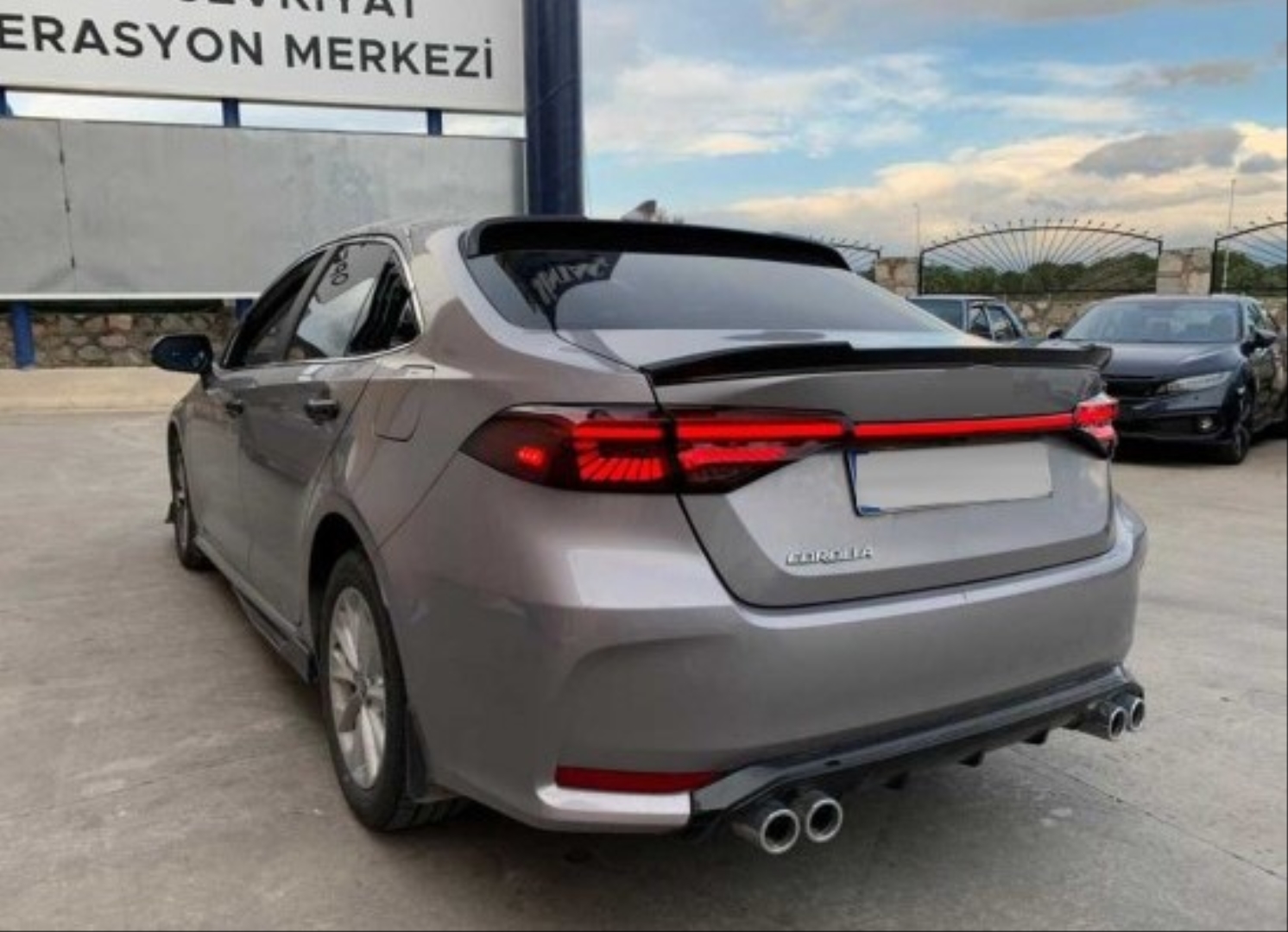 Toyota Corolla 2019+ Uyumlu LED Stop Spoiler Kırmızı 3