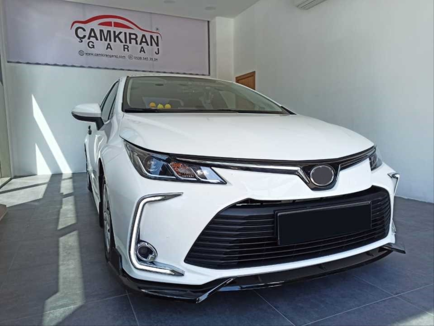 Toyota Corolla 2019+ Uyumlu Ön Lip 2